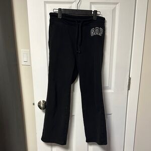 GAP Women's Classic Black Sweatpants